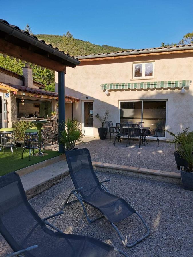 Chambre Familiale "Le Pecher" Saillans  Bagian luar foto