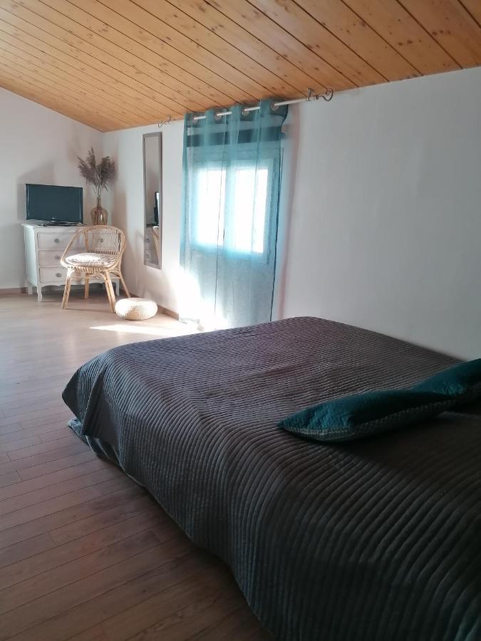 Chambre Familiale "Le Pecher" Saillans  Bagian luar foto