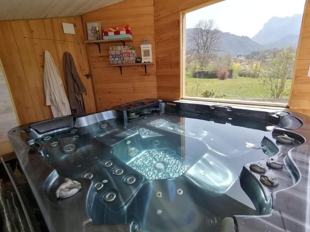 Chambre Familiale "Le Pecher" Saillans  Bagian luar foto